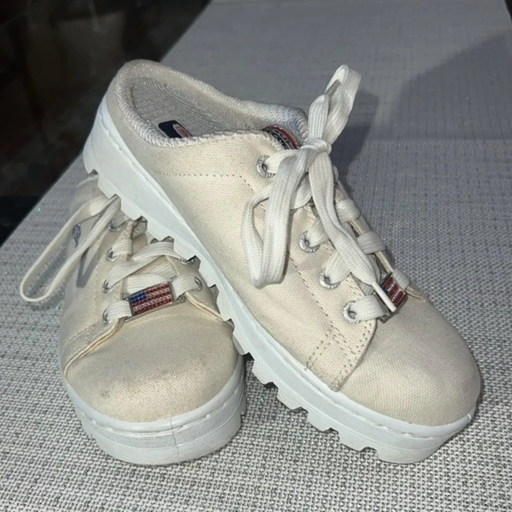 🇺🇸SKETCHERS Vintage platform street sweets SKECHERS, SLIP ON size6.5 off white